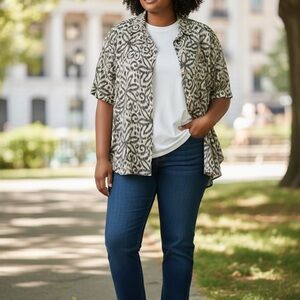 Women's Black and White Button Down Shirt